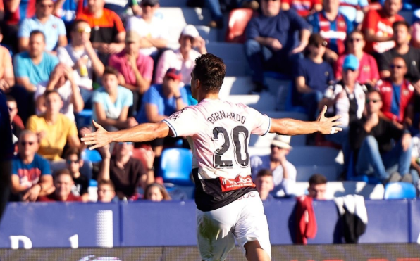  埃弗顿绝杀水晶宫终结五轮不胜颓势  