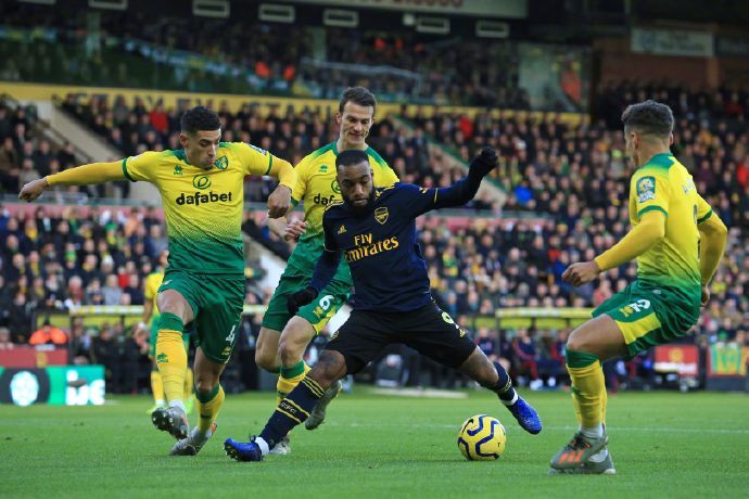  阿森纳津琴科凌空抽射世界波攻破伯恩茅斯大门